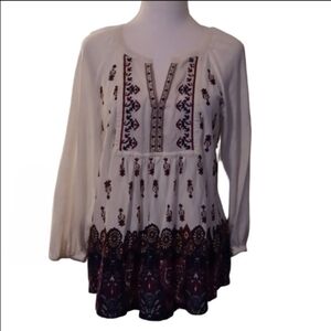 -- Vintage America White Embellished Blouse with 3/4 Sleeves Women's Size Medium